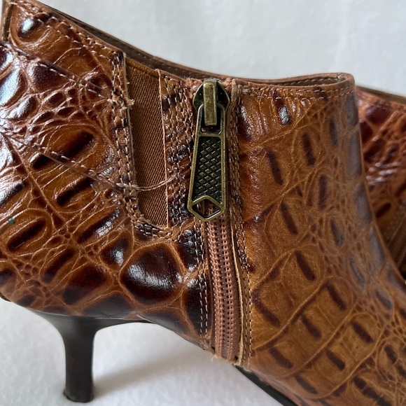 Donald J Pliner Size 6M Caramel Brown Leather “Snake Skin” Style Booties. - Picture 9 of 16